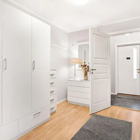 Lejlighed Cozy And Central Near Oslo Gardermoen Airport *